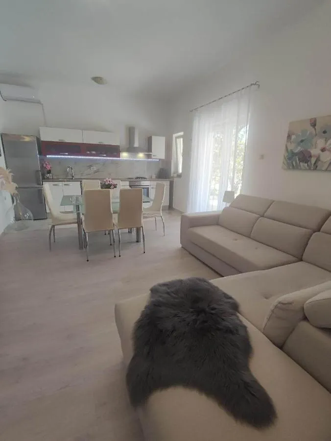 Apartmani M& I Traù 0*,  Croazia